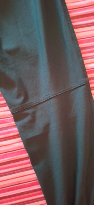 Pantalón chándal vestir hombre T.M verde