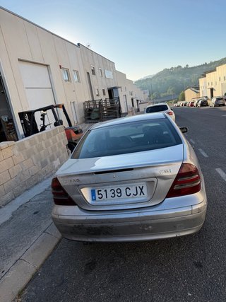 Mercedes-Benz C220 2003