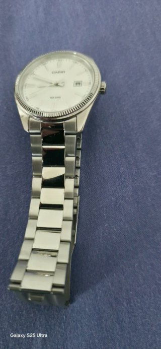 Orologio Casio Argento e Bianco