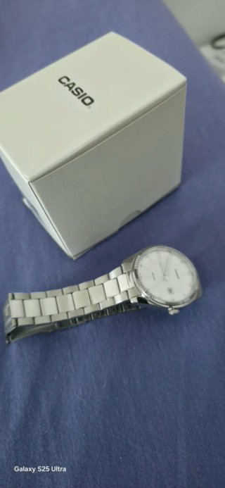 Orologio Casio Argento e Bianco