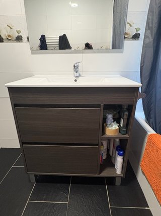 Mueble de baño con espejo
