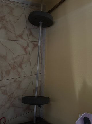 Barra 20kg + 2 discos 10kg *solo centa en persona*