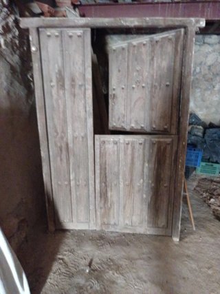 Puerta madera exterior partida