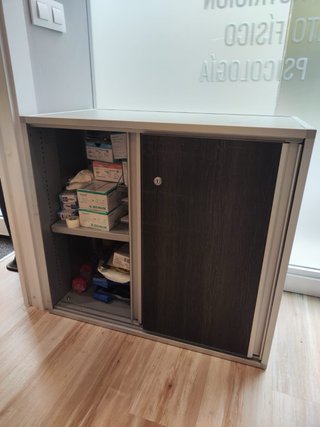 Archivador de oficina metálico