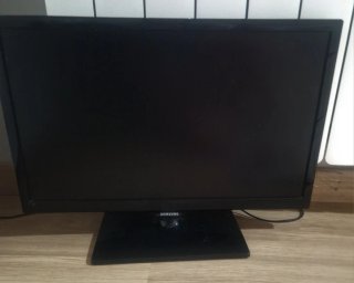 Samsung TV 22 Plana