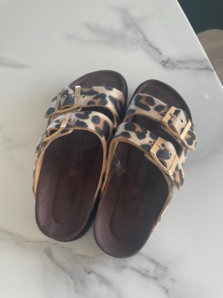 Sandalias Genius leopardo Talla 36