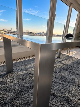 Mesa de comedor cristal y metal para 8 comensales