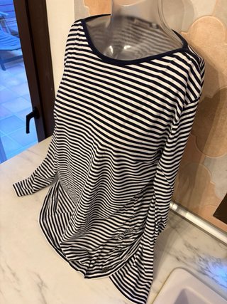 Camiseta Rayas Azul y Blanca