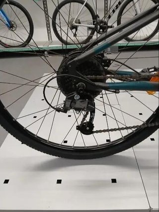 Bicicleta eléctrica de trekking aluminio monoplato 8V