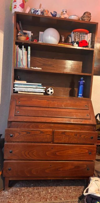 Mueble escritorio castaño macizo años 70