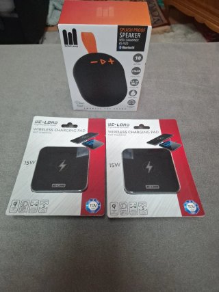 Altavoz Roseland y 2 cargadores inalámbricos 15W