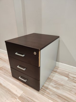 Escritorio oficina madera y metal cajonera a juego