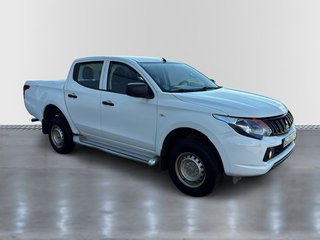 Mitsubishi L200 D/C 300 DI-D Kaiteki Auto