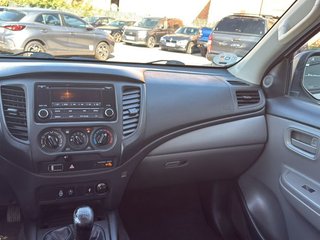 Mitsubishi L200 D/C 300 DI-D Kaiteki Auto