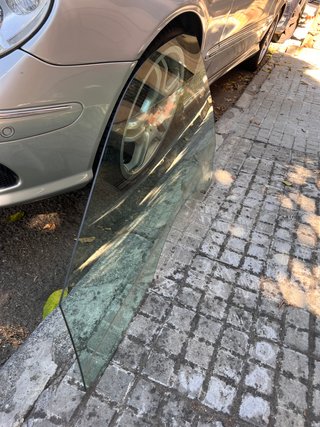 Cristal de ventana de coche