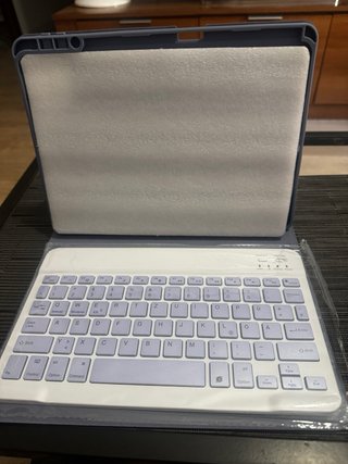 Samsung Galaxy Tab A9+ Tablet Con funda y teclado