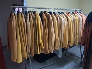LOTE CHAQUETAS, CAZADORAS, ABRIGOS, PANTALONES.