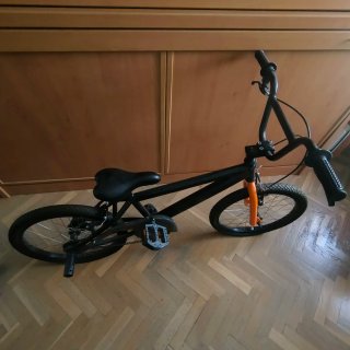 Bici BMX Negra y Naranja