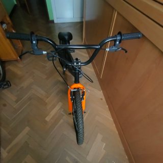 Bici BMX Negra y Naranja