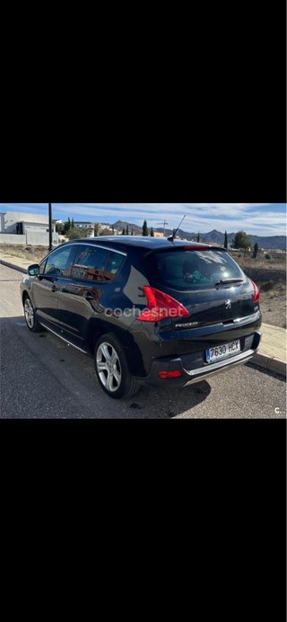 Peugeot 3008 2011