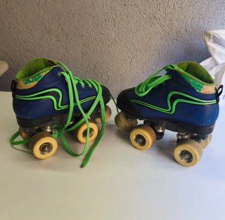 Patines, Guantes y Rodilleras Reno de hoquei