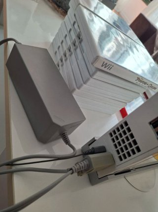 Lote Nintendo Wii con giochi e accessori