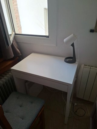 Escritorio IKEA MICKE 73x50 cm