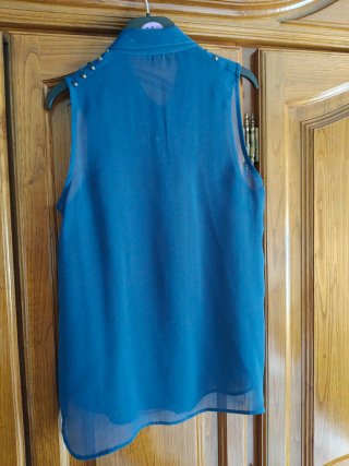 Blusa sin mangas azul talla S