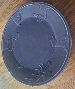 Prato decorativo vintage animais relevo 32,5cm