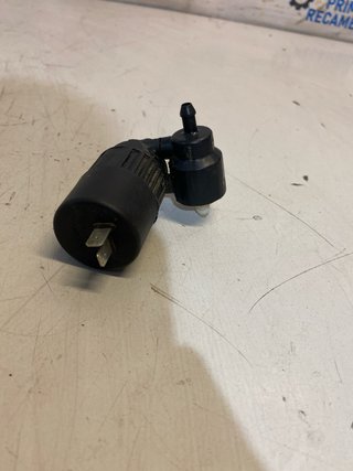Bomba Limpiaparabrisas Nissan Terrano 2
