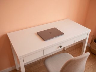 Escritorio IKEA blanco con cajones