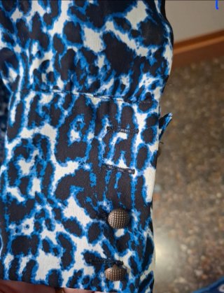 Vestido estampado animal print azul y blanco