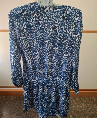 Vestido estampado animal print azul y blanco