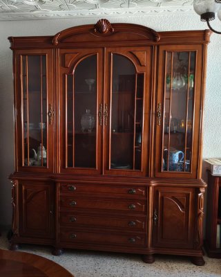 Mueble de salón antiguo madera y cristal