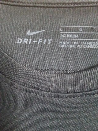 Camiseta Nike Negra