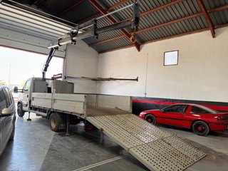 Iveco Daily 70c15 camión pluma con rampa hidráulic