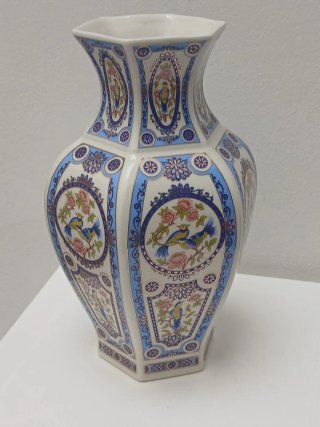 Vaso porcellana decorato uccelli e fiori