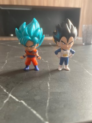 Figura Goku Super Saiyan Azul y vegeta