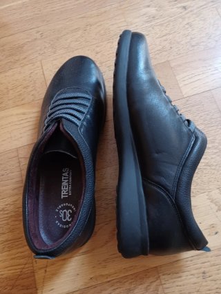 Zapatos Treintas Mujer, Talla 40 Negros