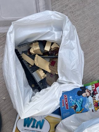 Piezas Lego diferentes montajes