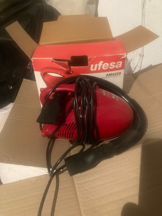 Aspirador Portátil Ufesa AM4329 Rojo