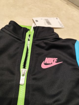 Tuta Nike 18 mesi