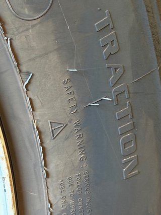 4 ruedas  315/80 R22.5