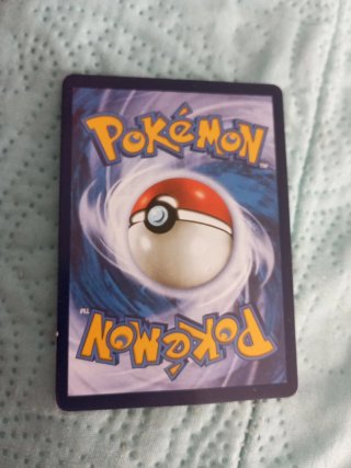 Carta Pokémon Leafeon VMAX y otros