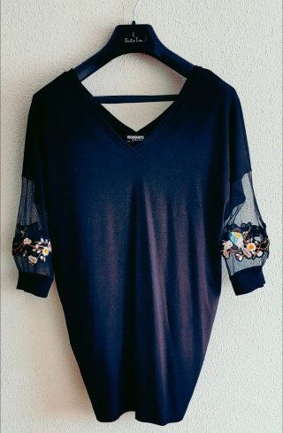 Blusa/Túnica Negra