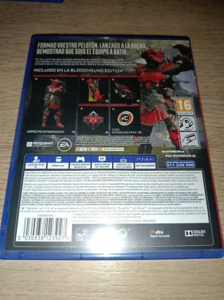 3 giochi PS4 (Minecraft, Crash Bandicoot e Apex)