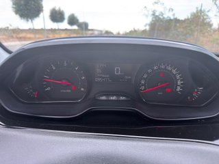 Peugeot 208 2013