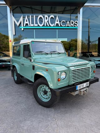 Land Rover Defender 90 SW SE