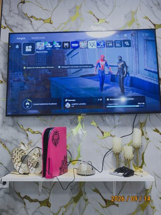 Consola PS5 Rosa cambio por iphone com un mando