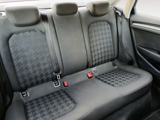 Audi A3 Sedan Attraction 1.6 TDI clean diesel 81 kW (110 CV)